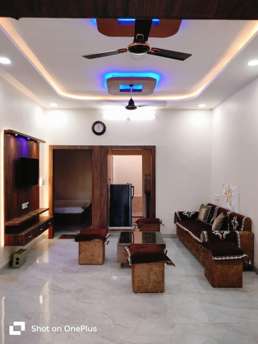 Nandi Homes Homestay Ujjain Ngoại thất bức ảnh